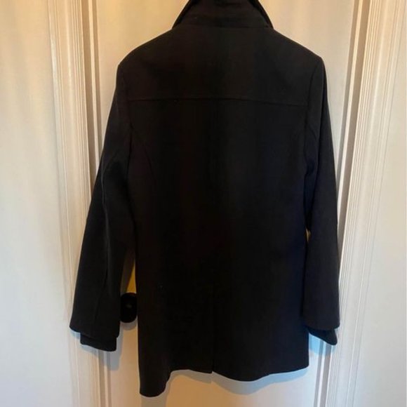 Men’s Winter Jacket (Size 40) - Picture 7 of 7